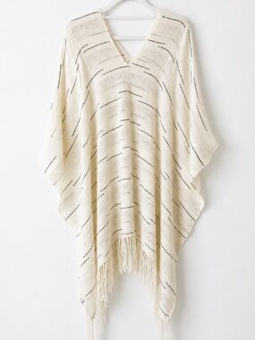 Tojido‎ Collective Handmade Artisan Poncho NWT